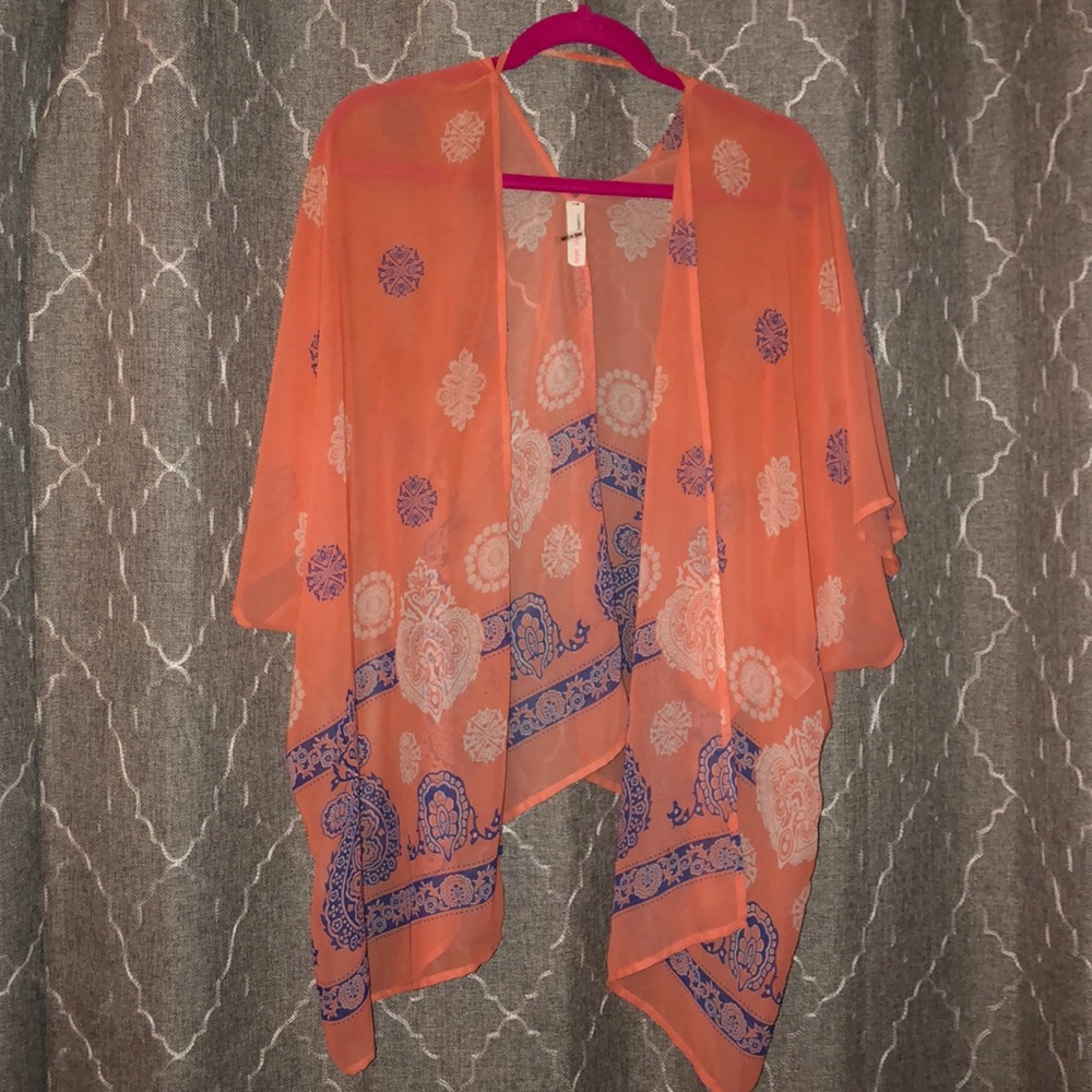 💕Orange shawl- never worn!